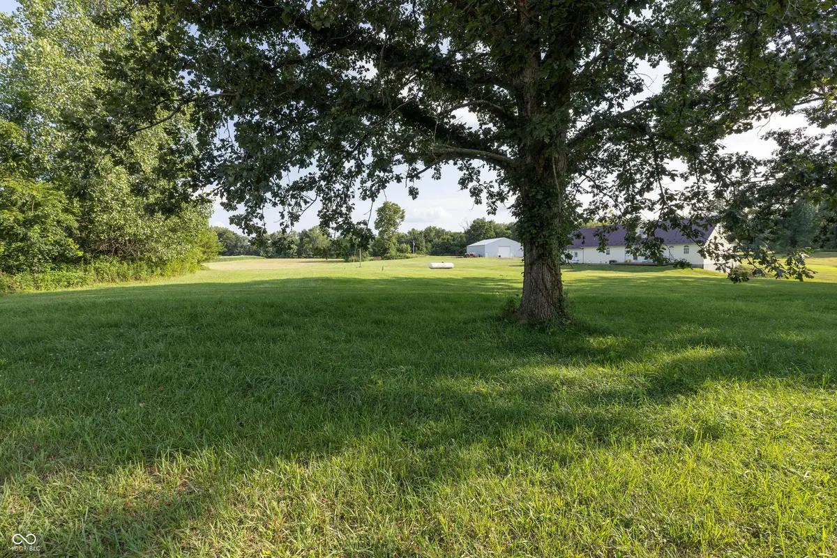 12680 E State Road 7, Elizabethtown, IN 47232