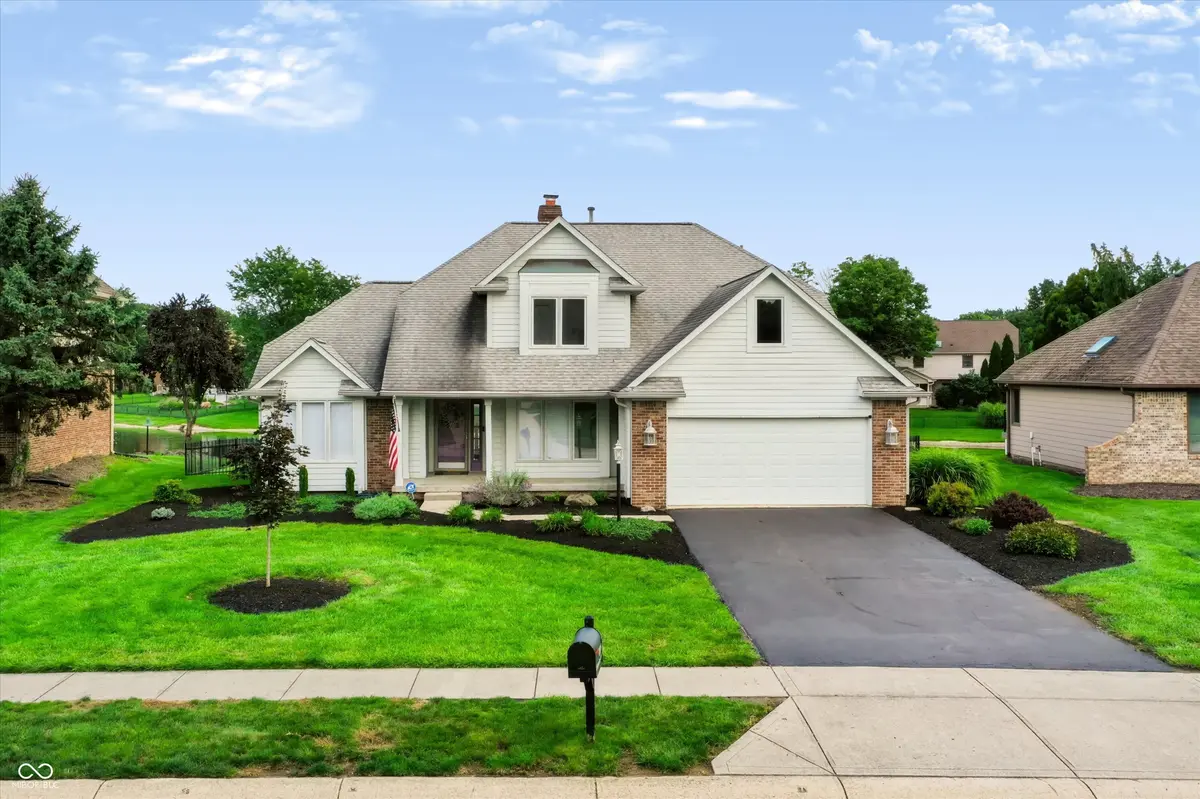 11709 Whisper Bay CT, Carmel, IN 46033