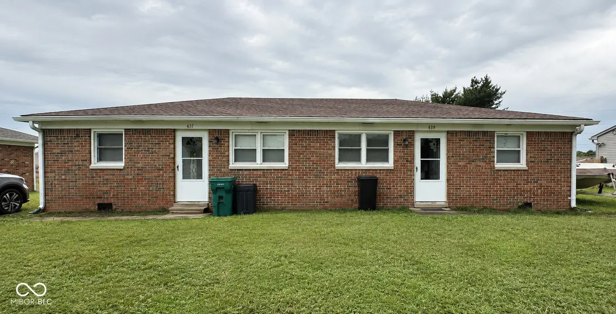 437-439 Duo DR, Martinsville, IN 46151