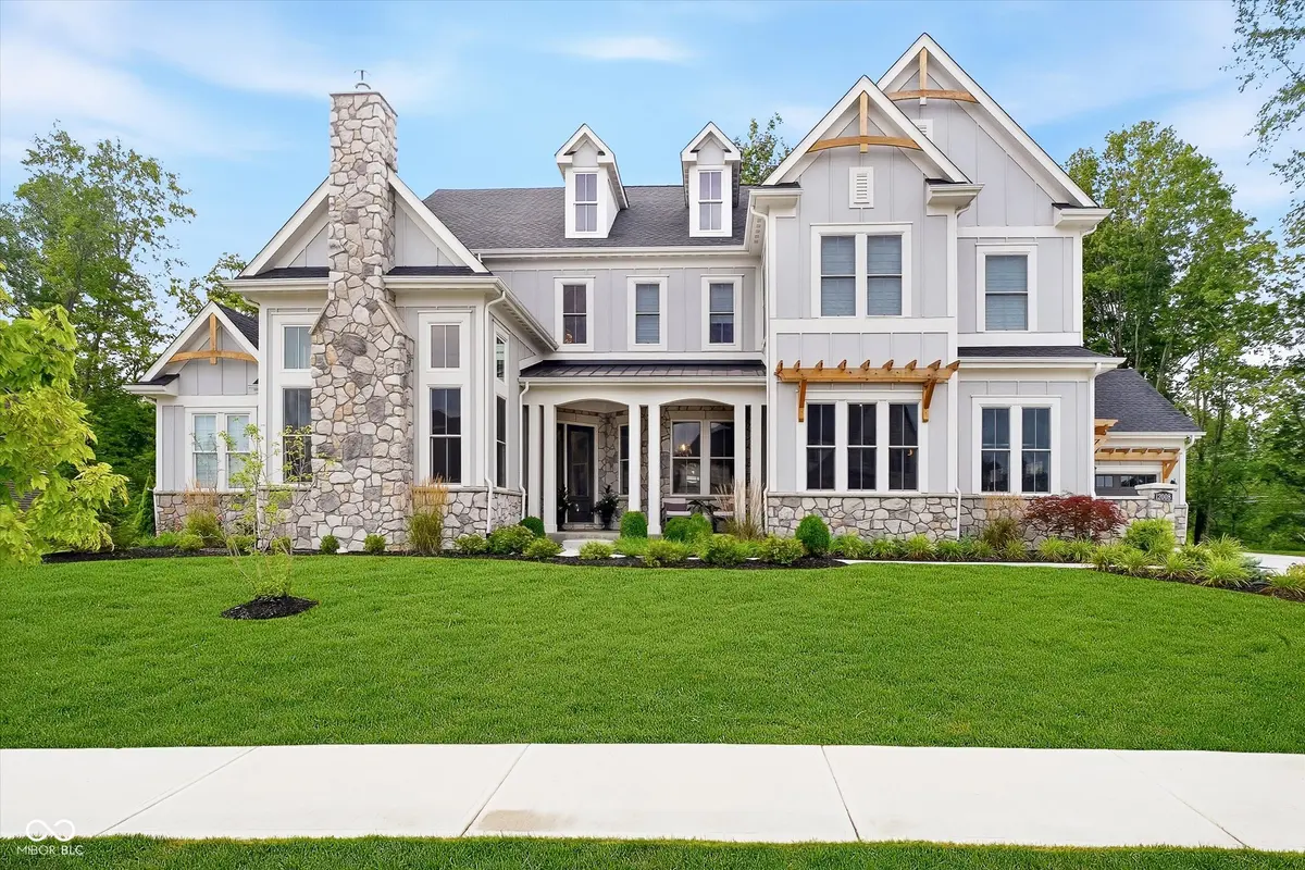 12008 Shady Knoll DR, Fishers, IN 46037