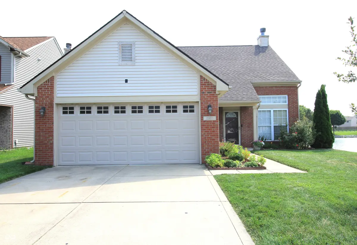 2399 Longleaf DR, Greenwood, IN 46143
