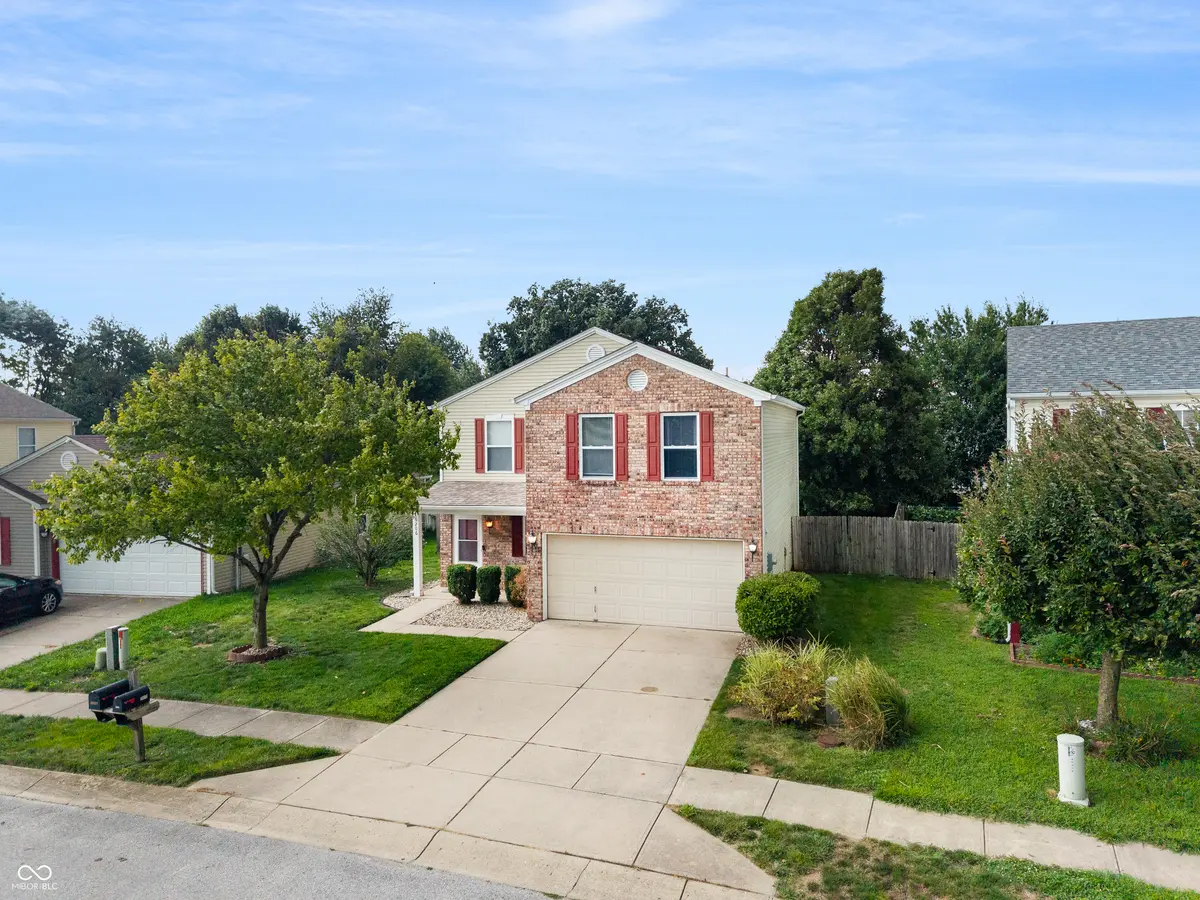 6206 Alonzo DR, Indianapolis, IN 46217