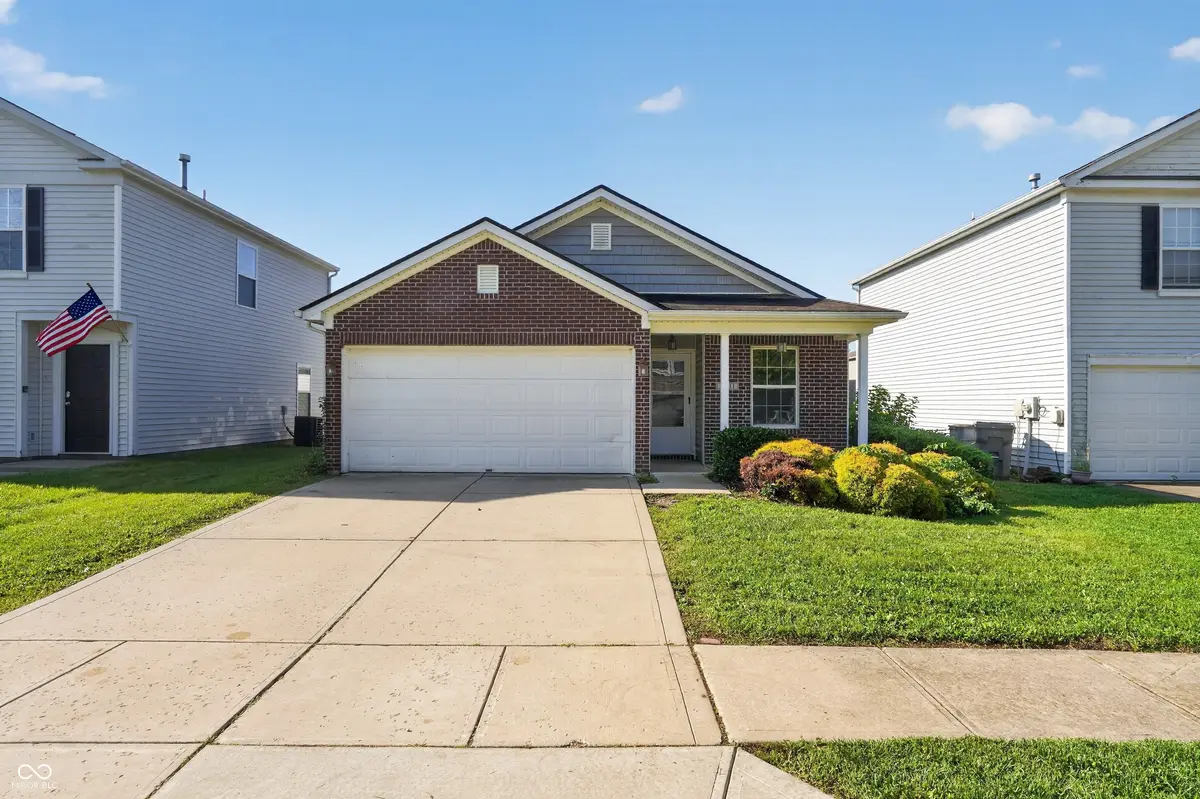 11311 Cuyahoga DR, Indianapolis, IN 46235