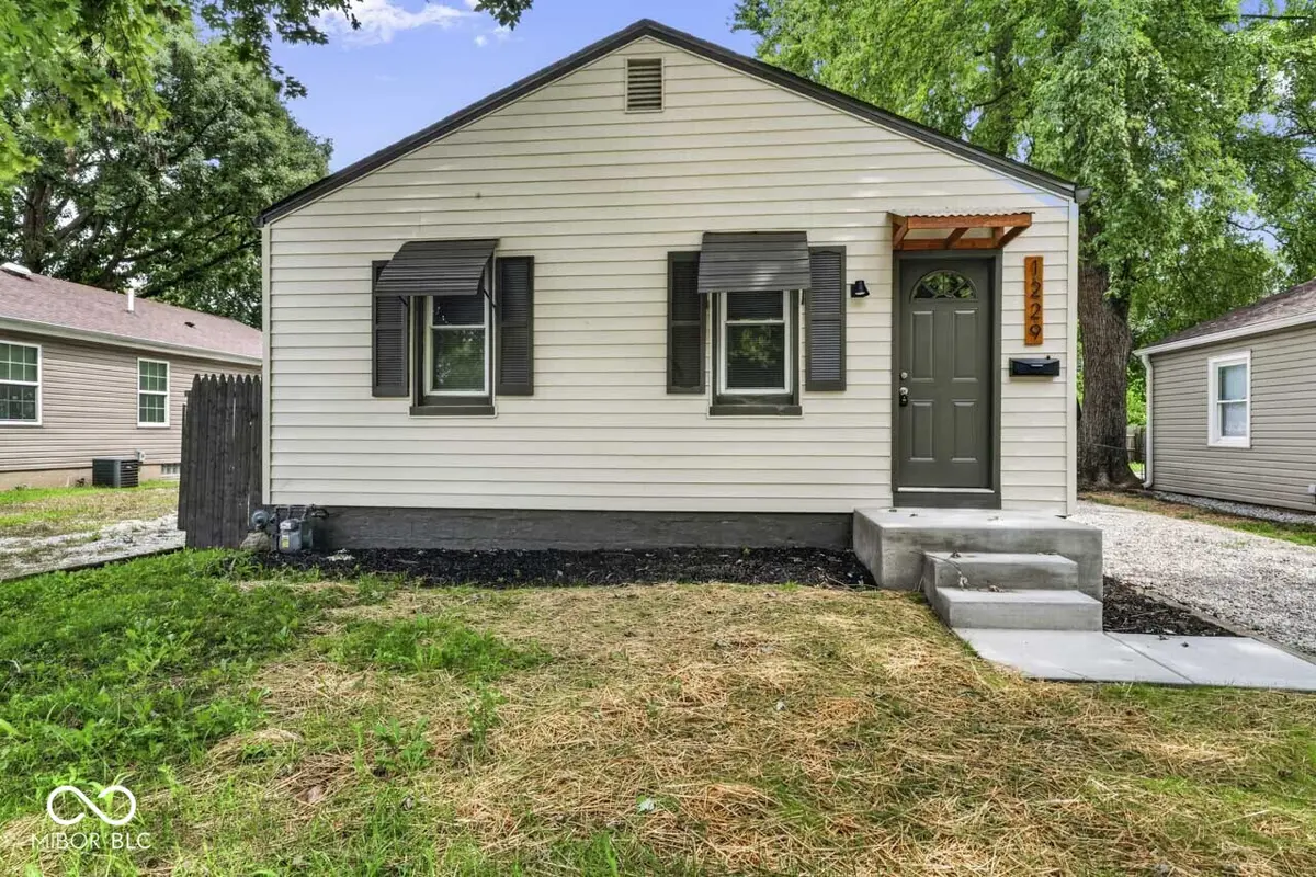 1229 N Somerset AVE, Indianapolis, IN 46222