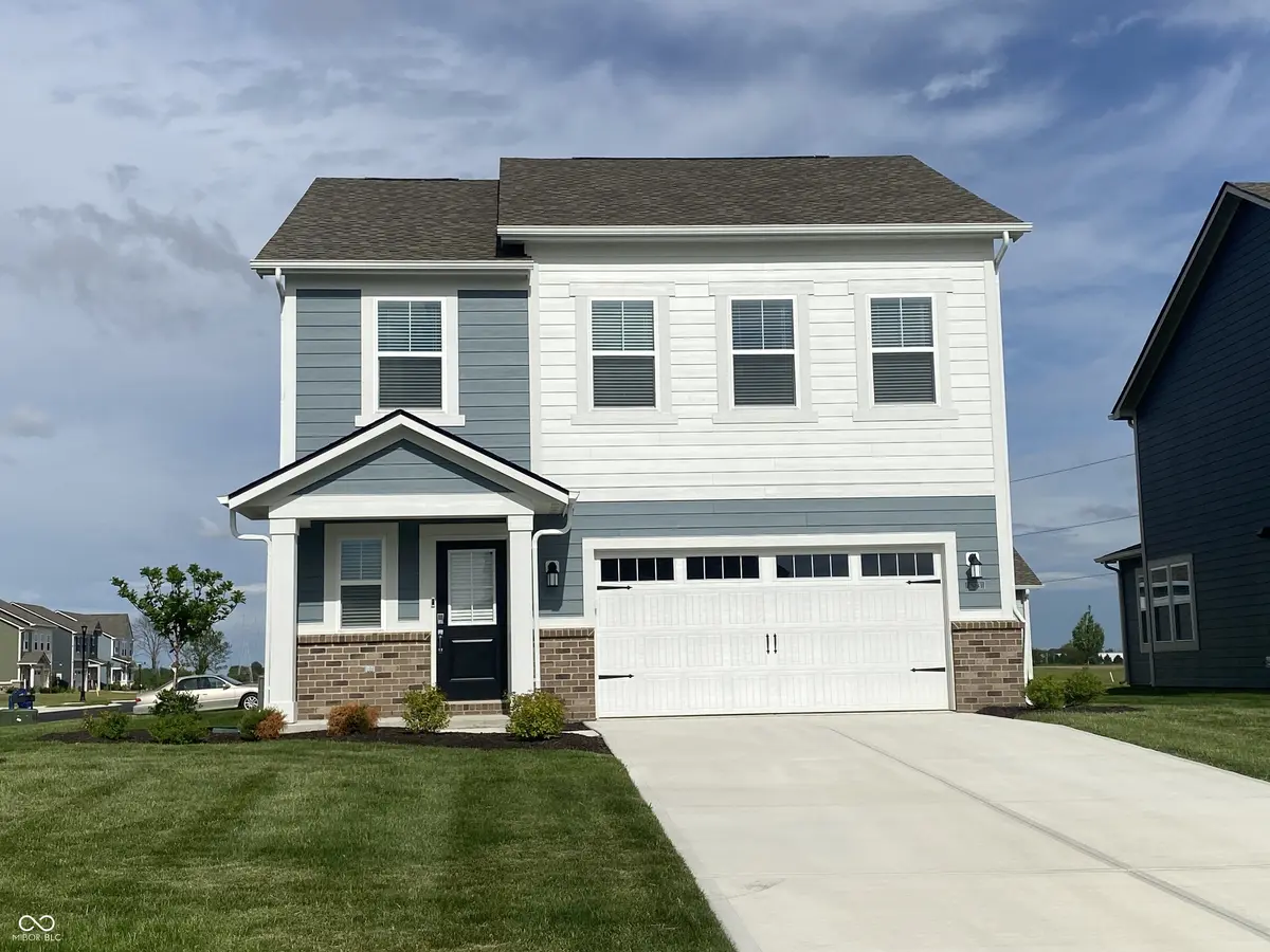 6233 Sycamore DR, Mccordsville, IN 46055