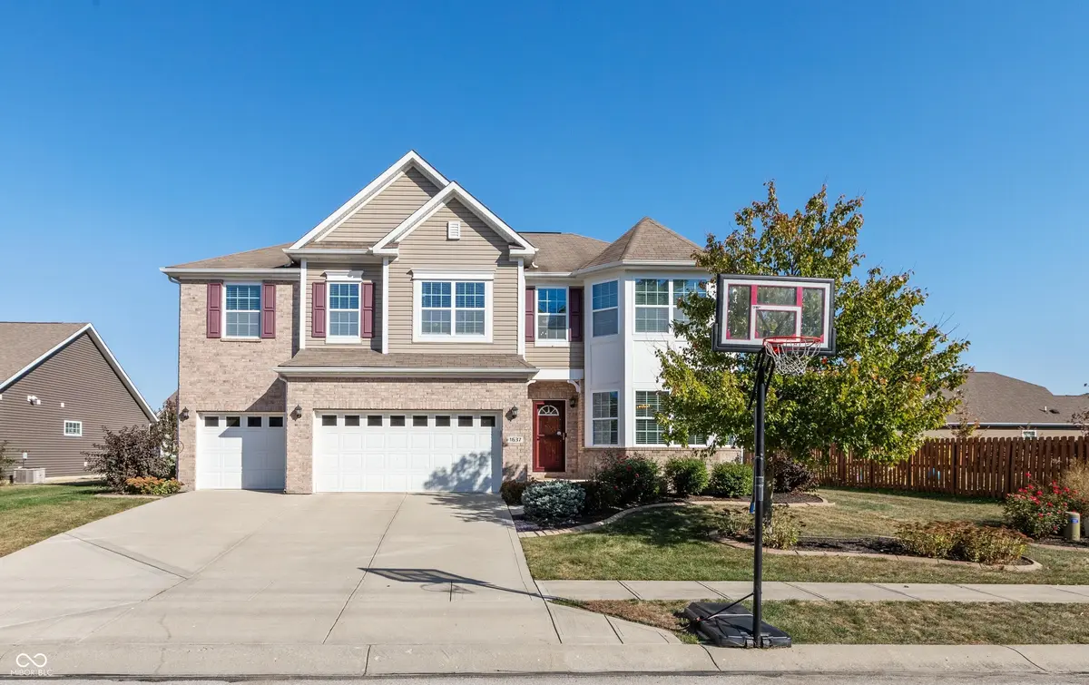 1637 Kilkenny DR, Avon, IN 46123