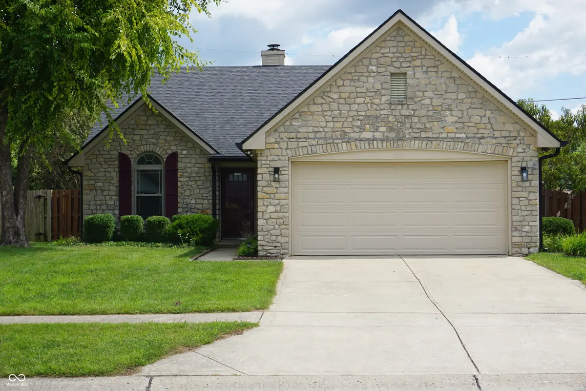 679 Redfox CT S, Greenwood, IN 46142