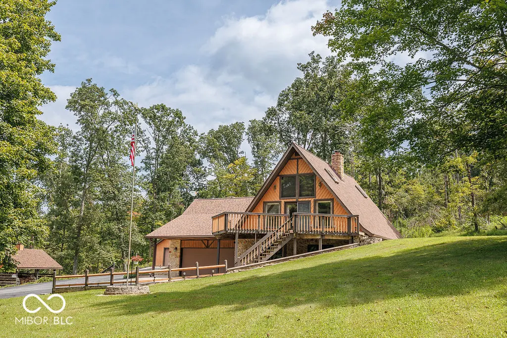 5214 Tamarack LN, Spencer, IN 47460