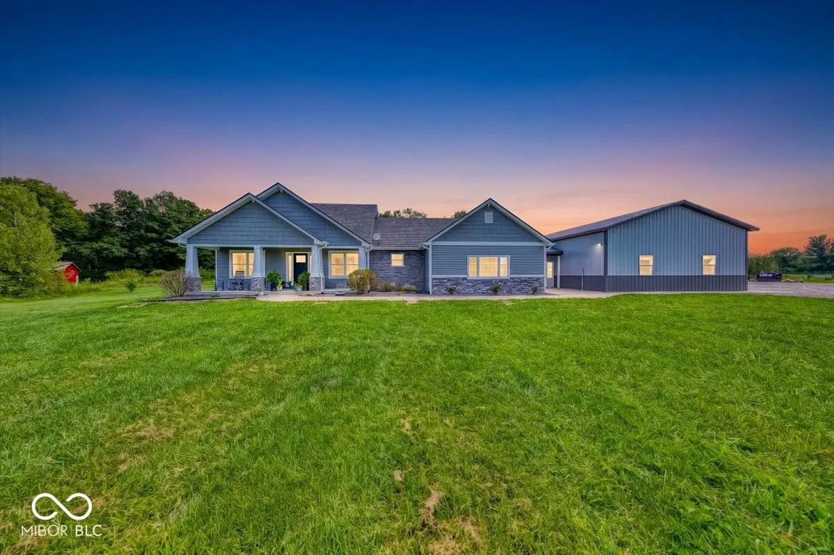 993 W 750 S, Trafalgar, IN 46181