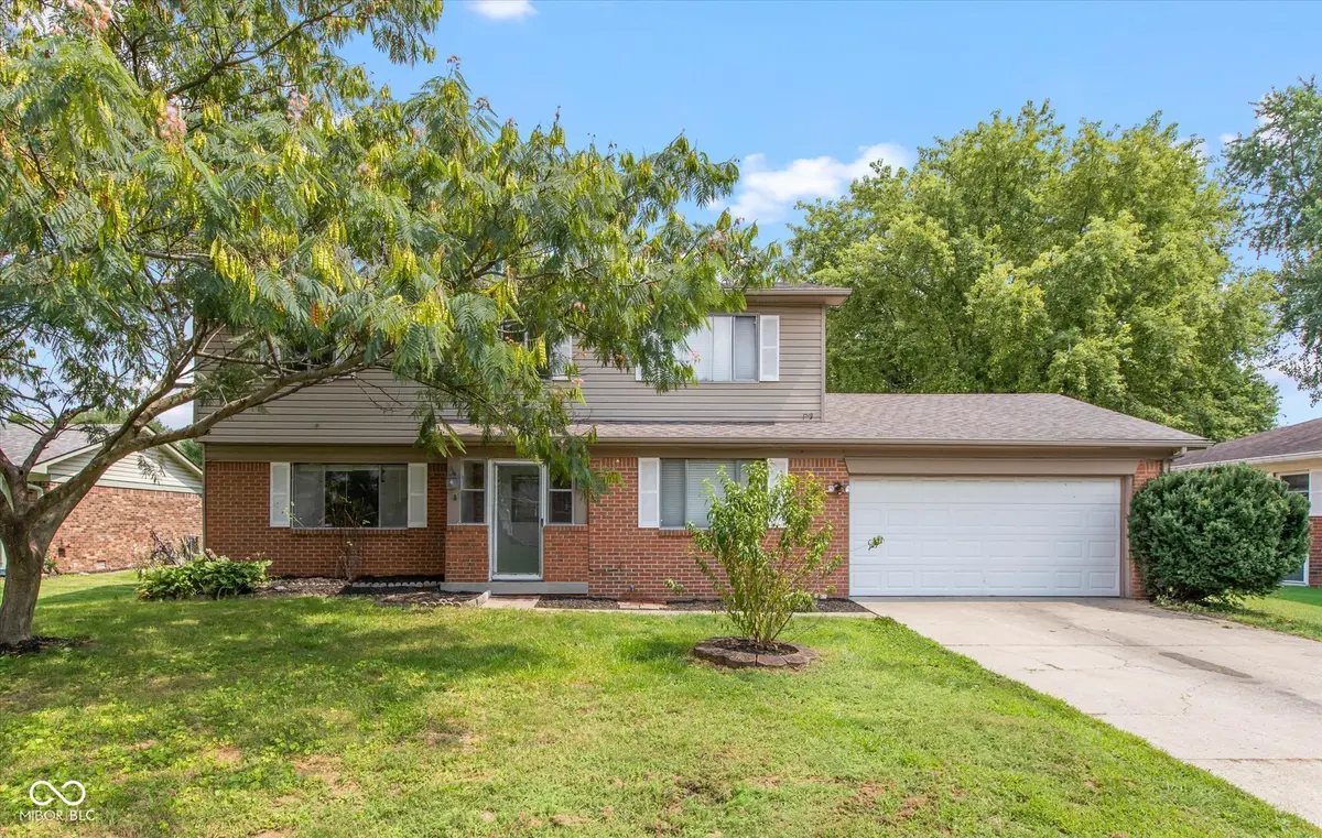7621 Broadview DR, Indianapolis, IN 46227
