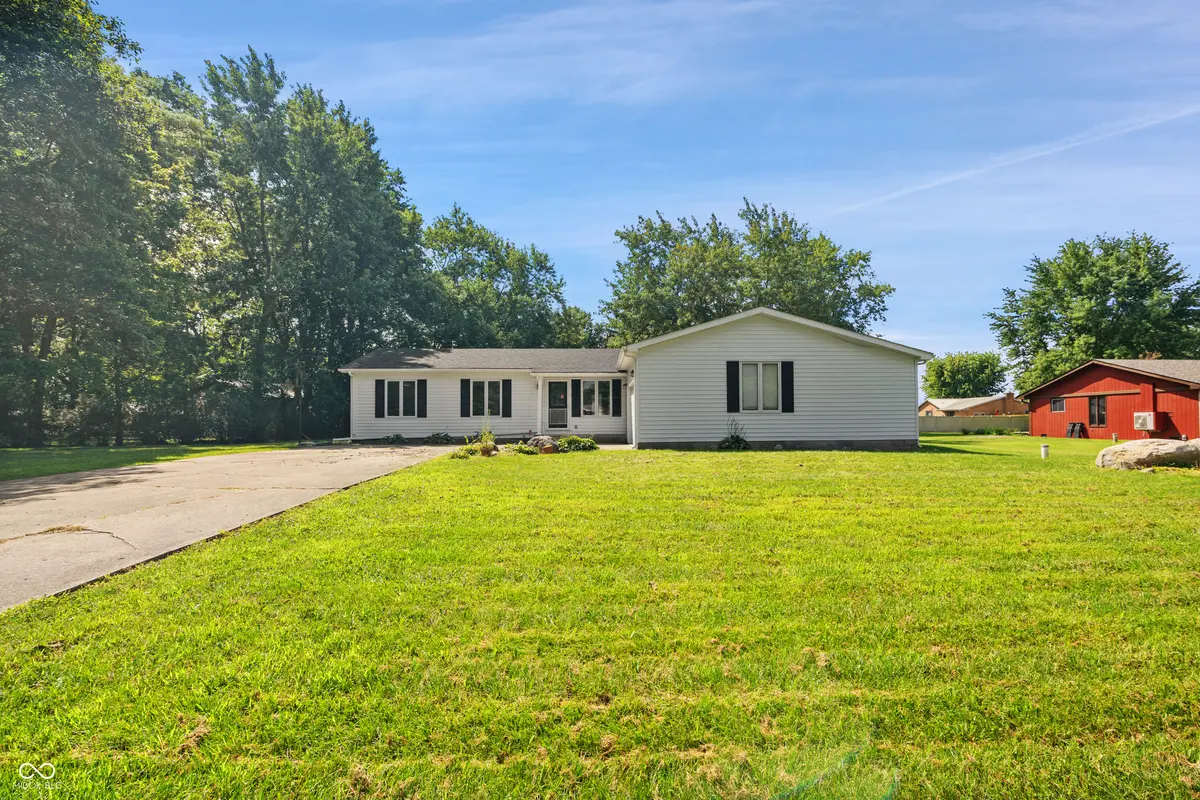 147 W Birch LN, Alexandria, IN 46001