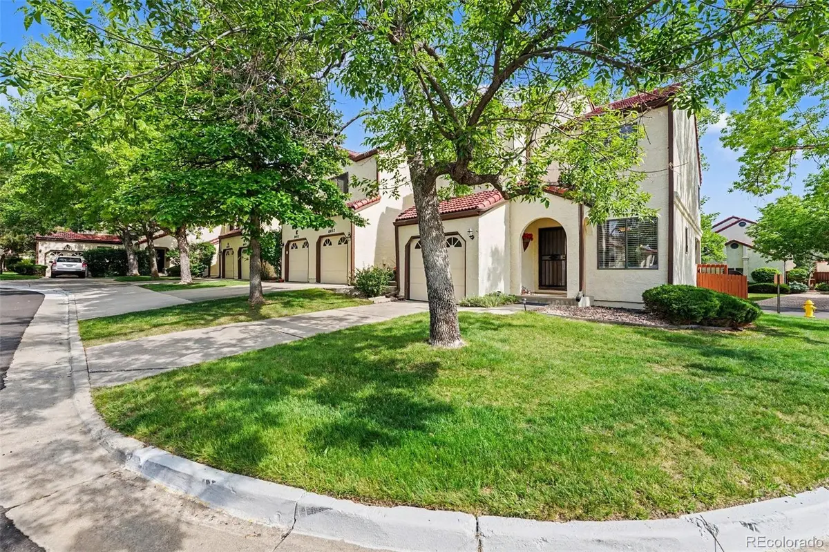 8452 Robb CIR #G, Arvada, CO 80005