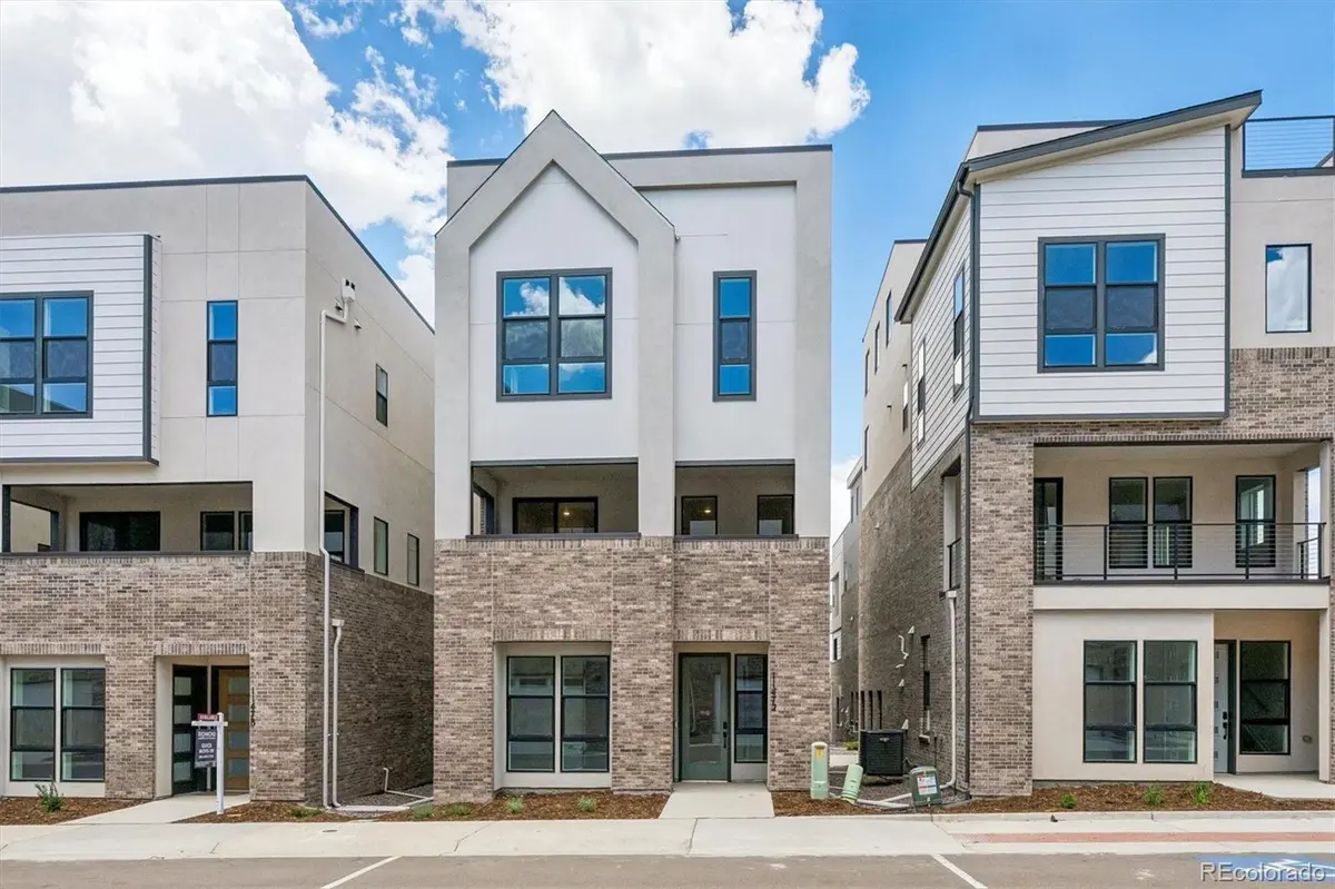11472 E Briarwood CIR, Centennial, CO 80112