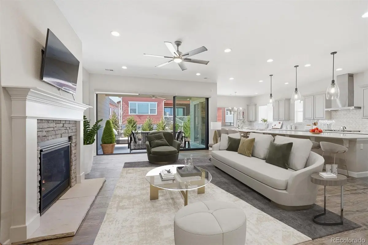 9035 Basalt LN, Littleton, CO 80125