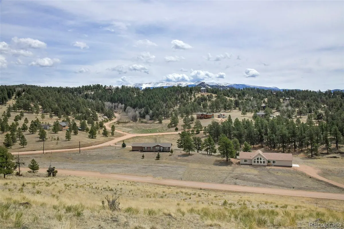 81 High Pasture RD, Florissant, CO 80816