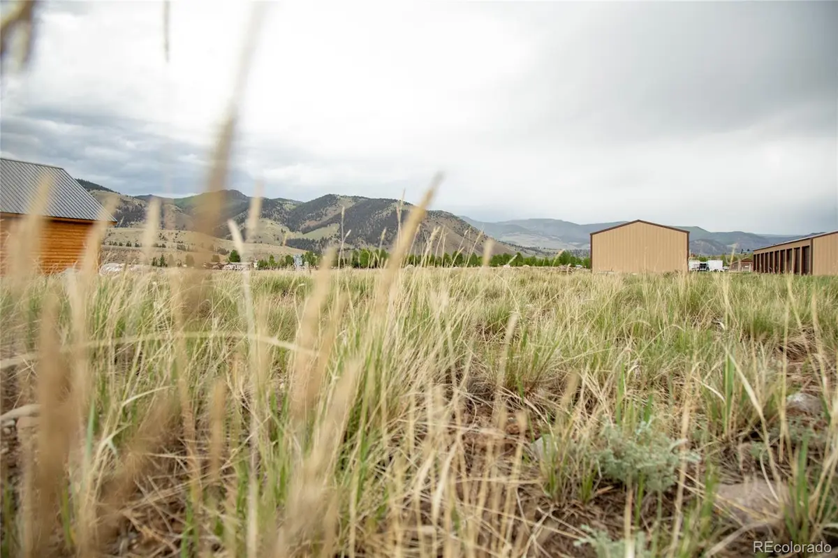 416 Commodore DR, Creede, CO 81130