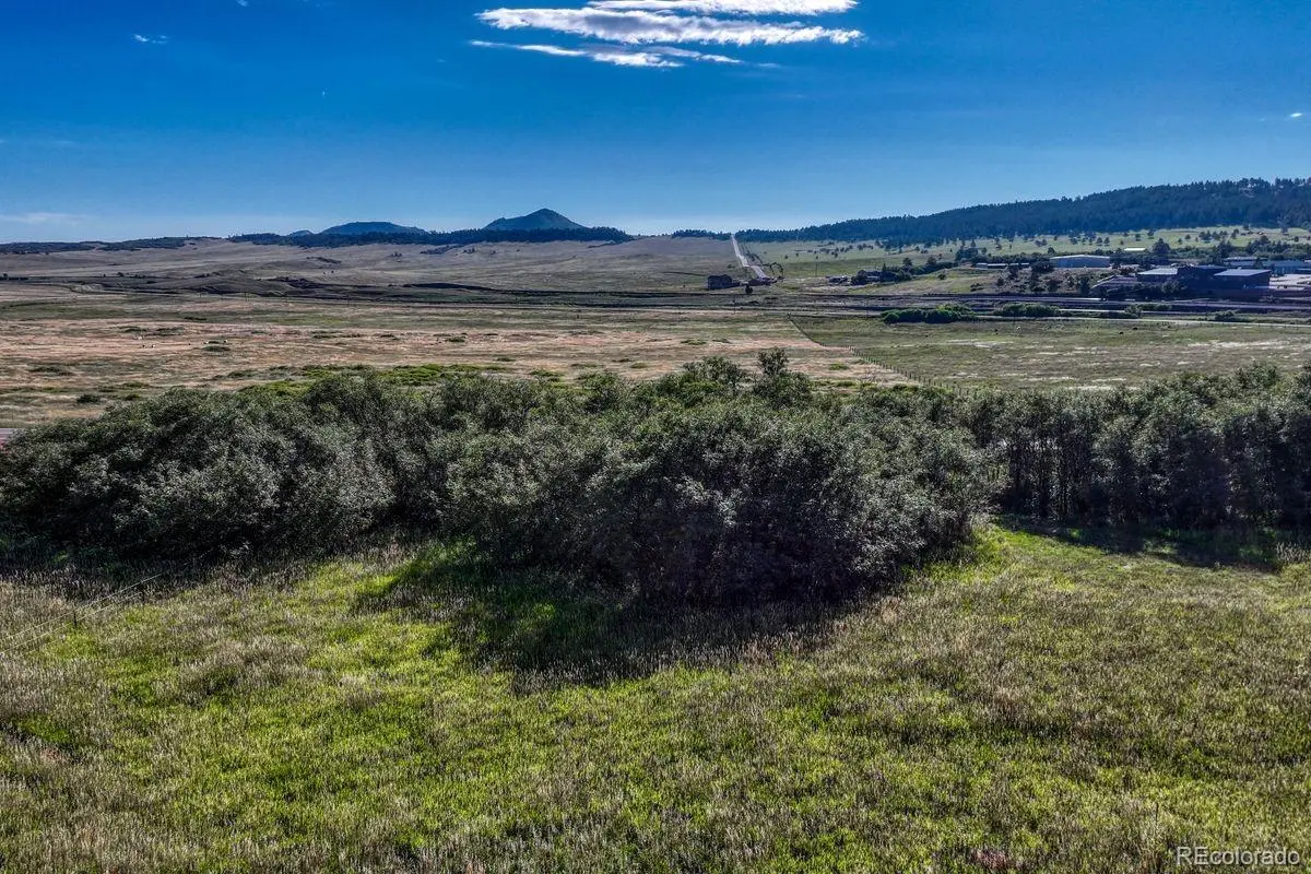 15989 S Perry Park RD, Larkspur, CO 80118