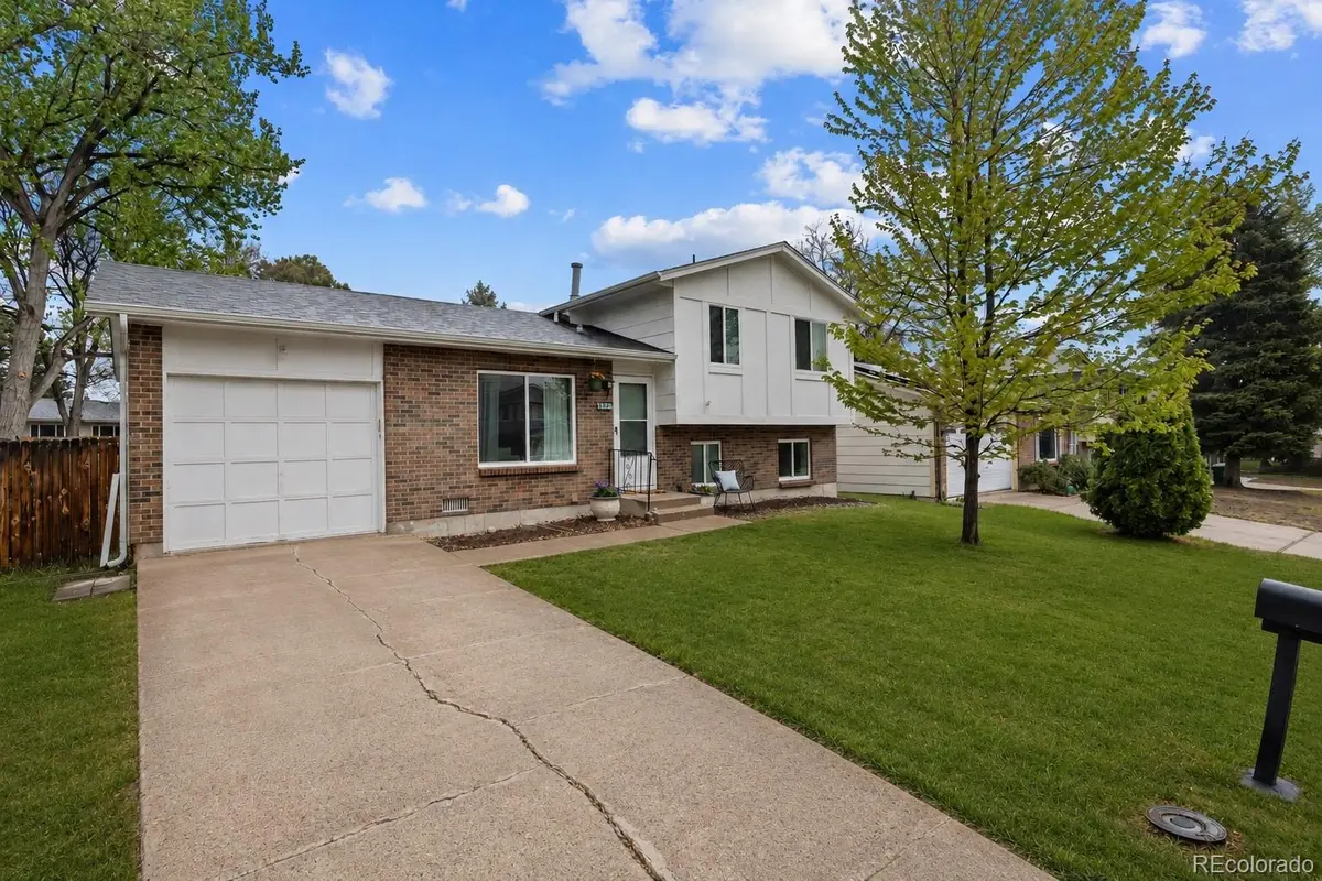 8821 W Stanford AVE, Littleton, CO 80123