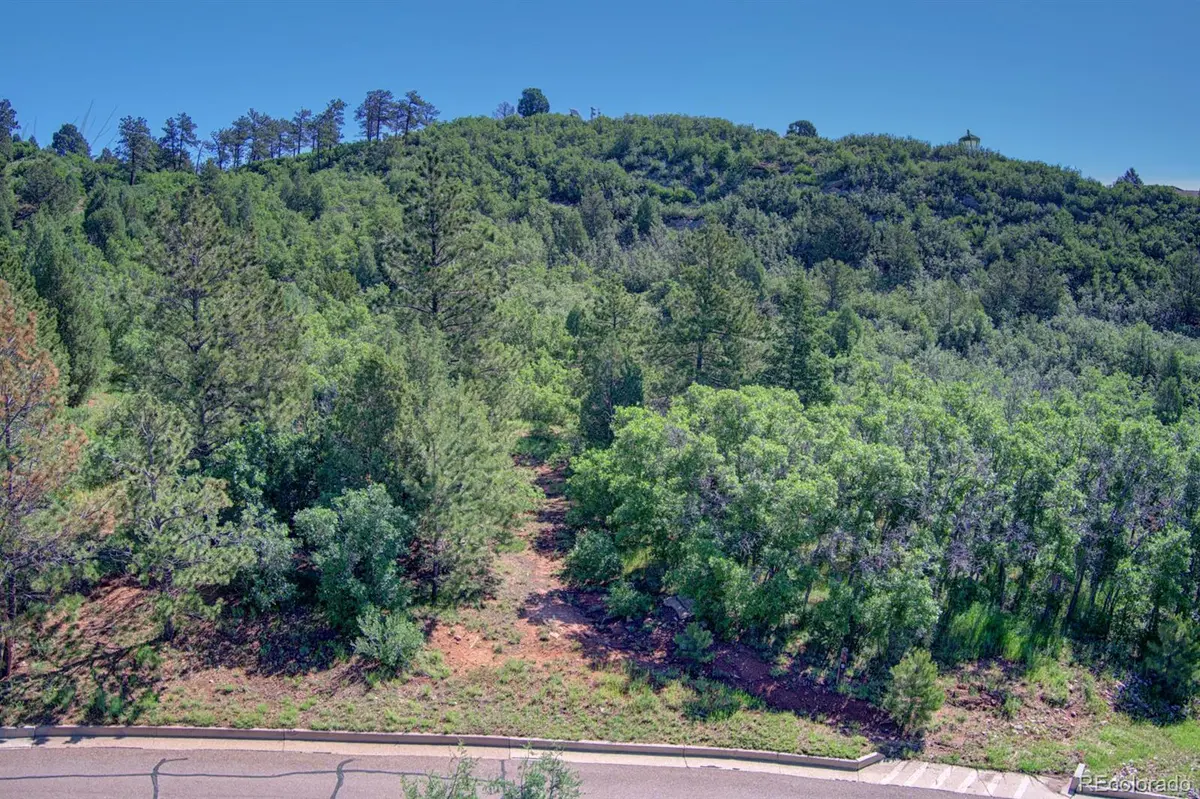 3195 Cedar Heights DR, Colorado Springs, CO 80904