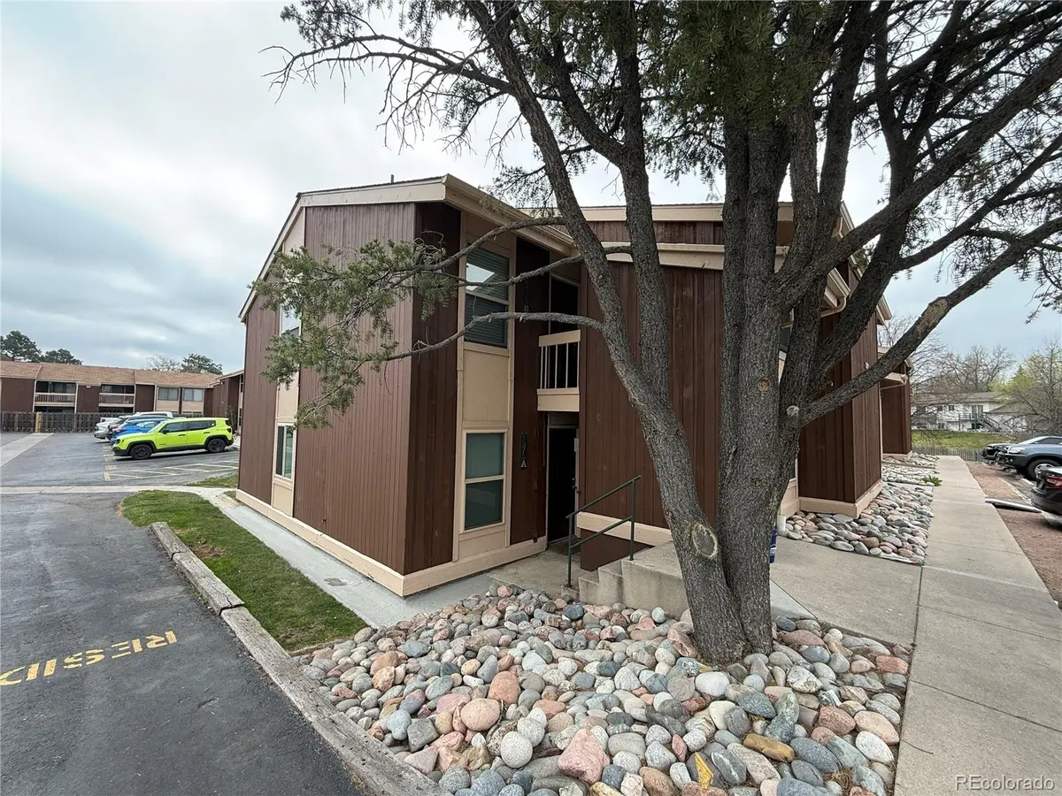 4275 N Carefree CIR #A, Colorado Springs, CO 80917