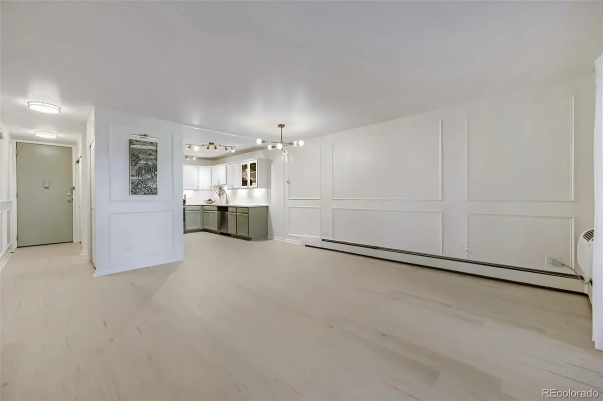 705 S Clinton ST #9B, Denver, CO 80203