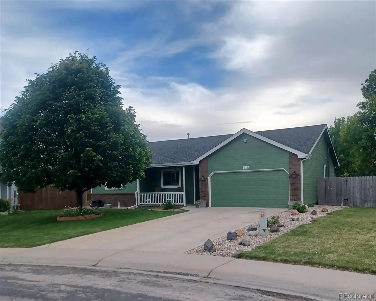 318 Riviera LN, Johnstown, CO 80534