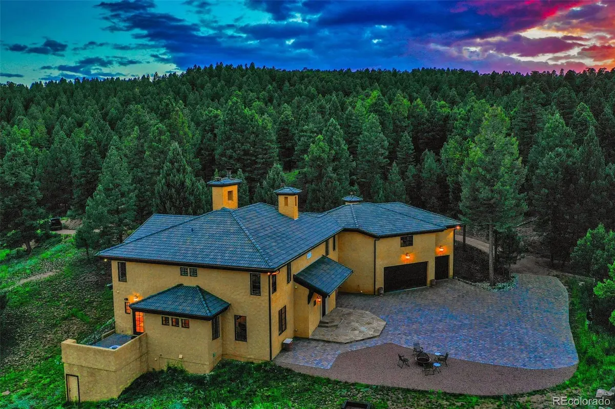 419 Lucky Lady DR, Woodland Park, CO 80863