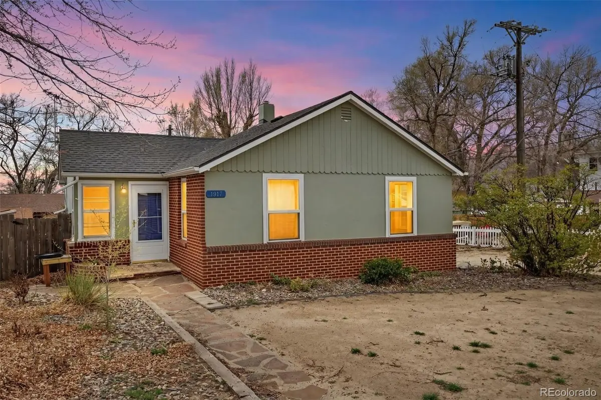 1917 E Cache La Poudre ST, Colorado Springs, CO 80909