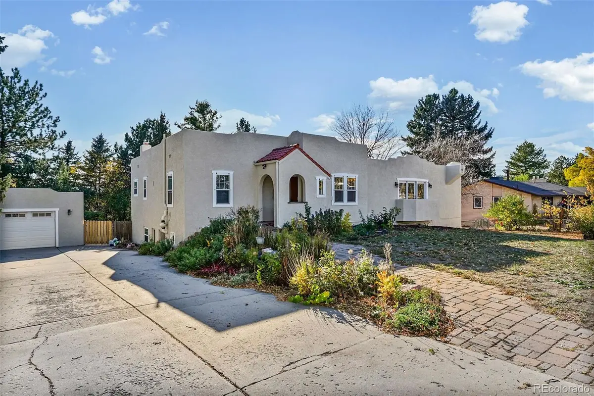 2002 W Ridge RD, Littleton, CO 80120
