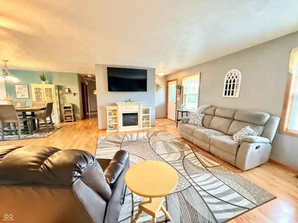 201 Janeway DR, Veedersburg, IN 47987