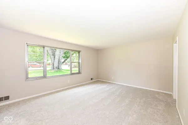 1526 Orchard Park DR N, Carmel, IN 46280