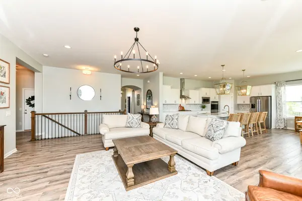 18127 Birdview CT, Westfield, IN 46074
