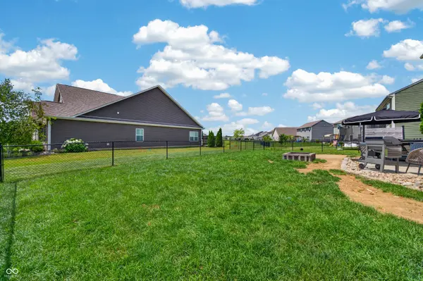 4372 Stubbington LN, Indianapolis, IN 46239