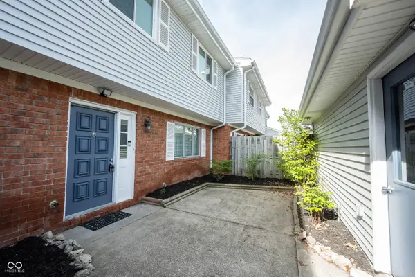 7621 Vintage CT, Lawrence, IN 46226