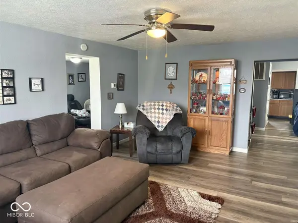 210 W Jay ST, Dunkirk, IN 47336