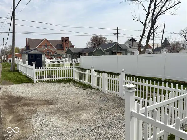 210 W Jay ST, Dunkirk, IN 47336