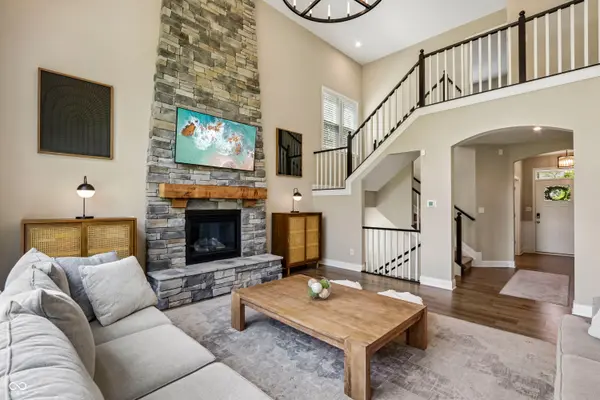 8405 Shallow Creek CT, Indianapolis, IN 46237