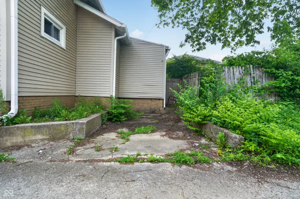 815 E 40th ST, Indianapolis, IN 46205
