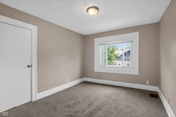 815 E 40th ST, Indianapolis, IN 46205