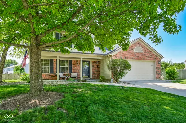1213 Barrington DR, Greenwood, IN 46143