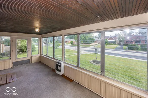 5325 E 10th ST, Indianapolis, IN 46219