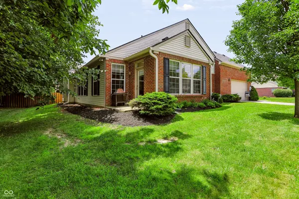 9459 N Bayfield DR, Mccordsville, IN 46055