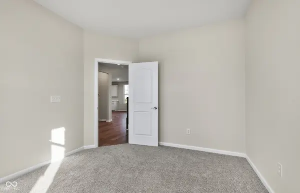 3394 Churchill LN, Whitestown, IN 46075