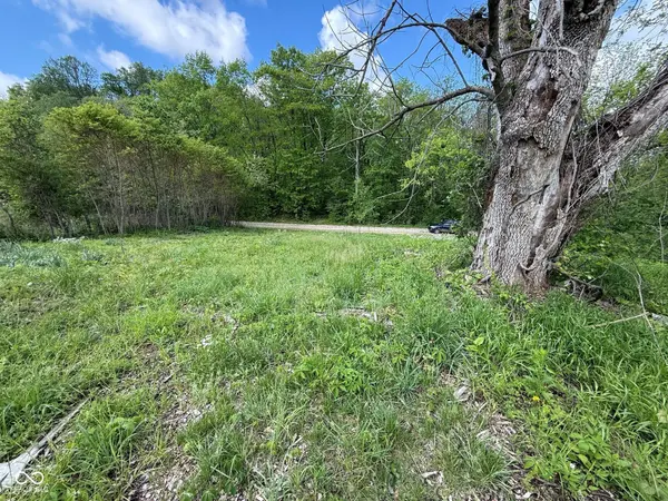 600 West, Jasonville, IN 47438