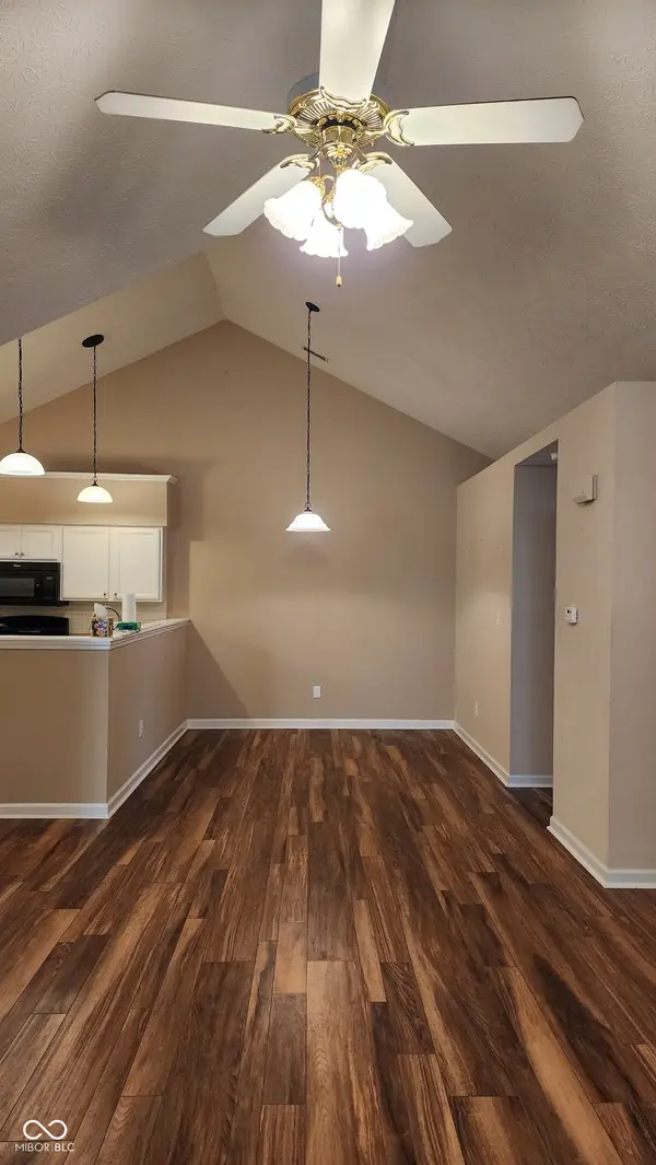2325 Steeple Chase, Shelbyville, IN 46176