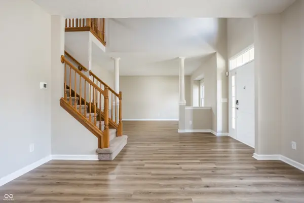 8167 Northpoint DR, Brownsburg, IN 46112