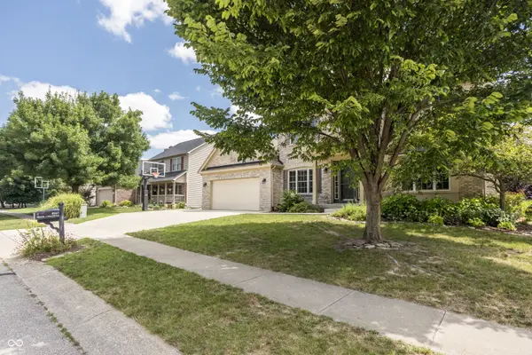 8167 Northpoint DR, Brownsburg, IN 46112