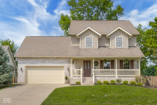 2228 Cameron CT, Columbus, IN 47203