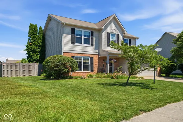 556 Alton DR, Greenwood, IN 46143