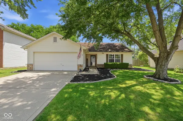 12869 Longleaf LN, Fishers, IN 46038